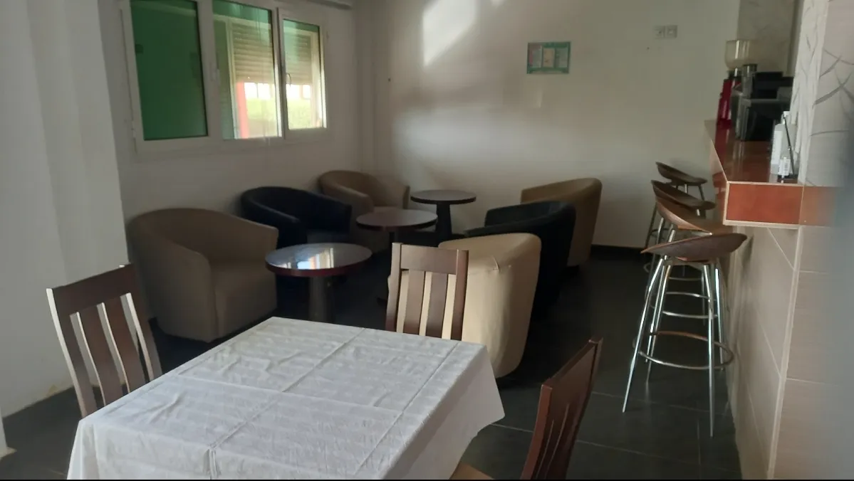 الكافيتيريا 5