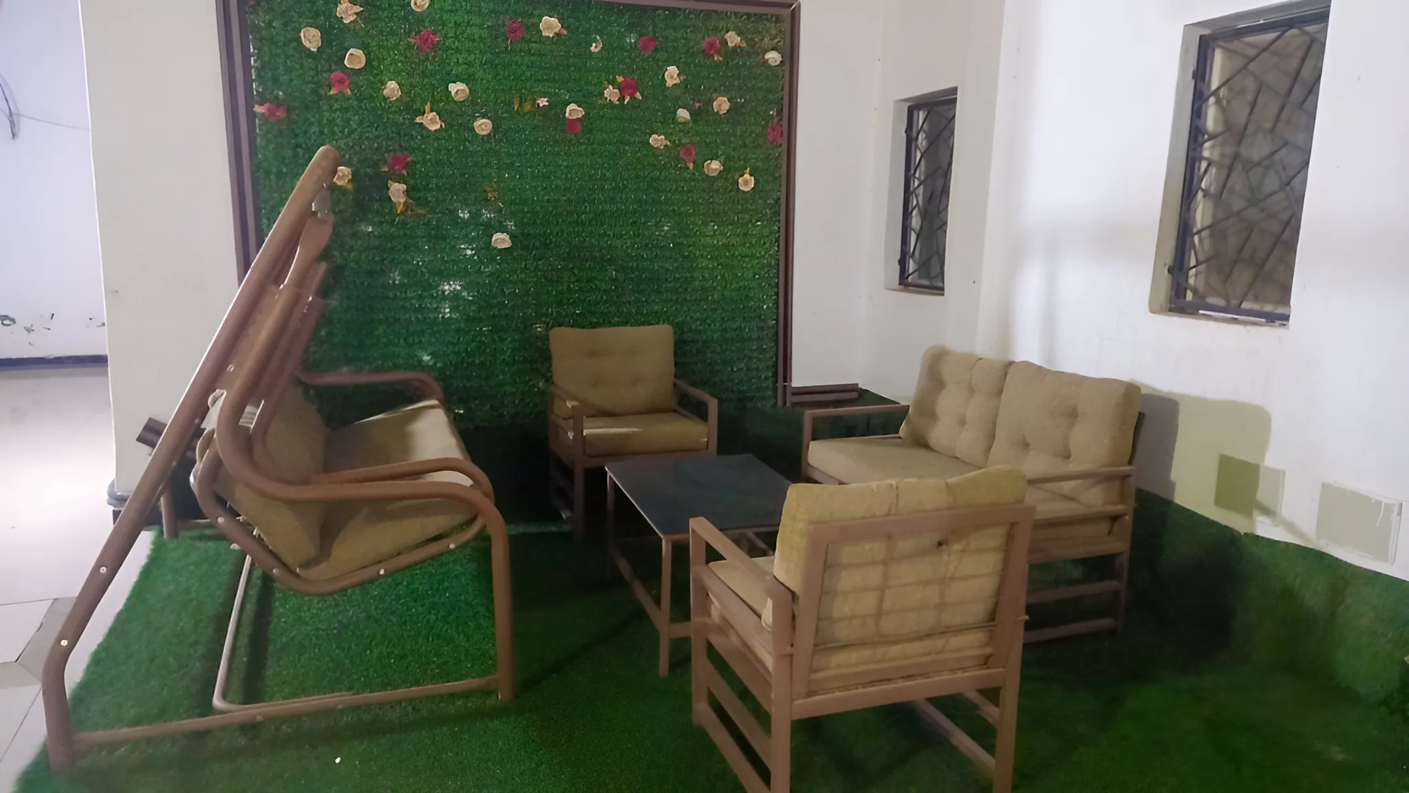 الاستقبال 1