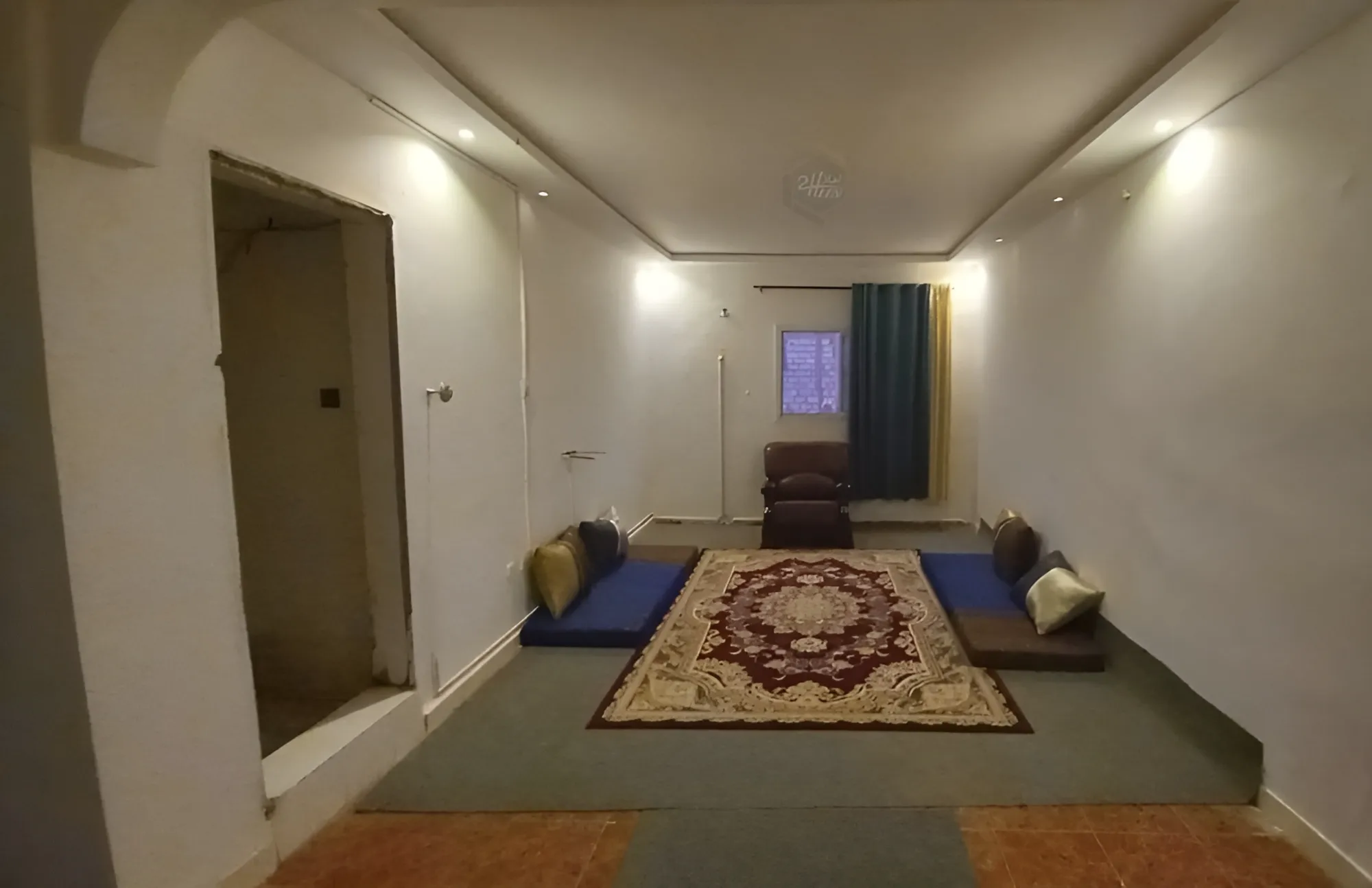 جناح اليمين - 1