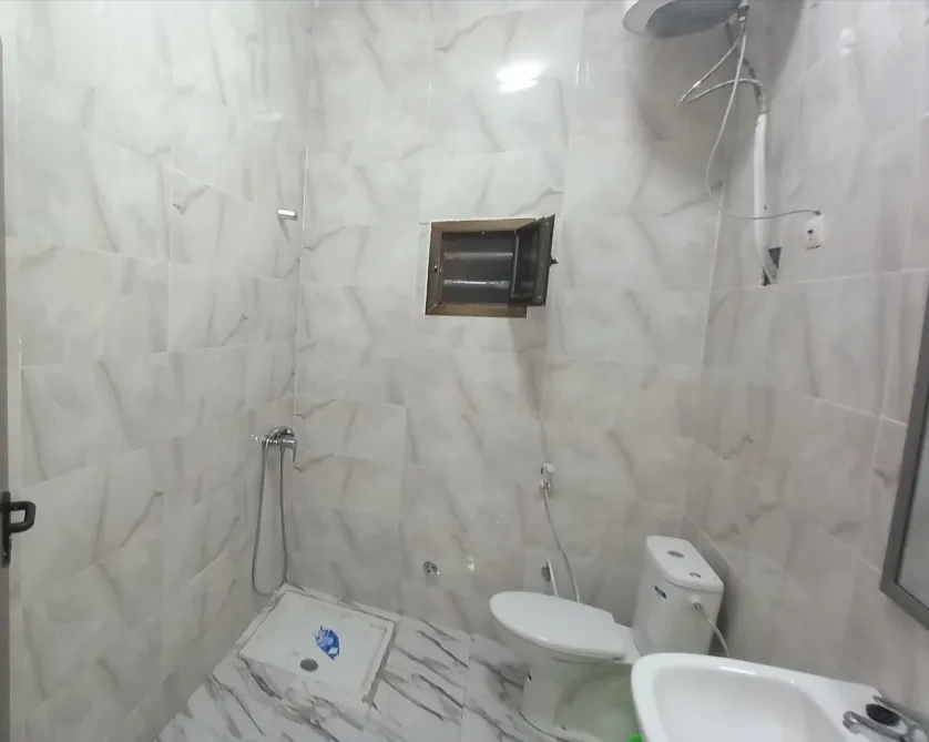 صورة الاستوديو الصغير 8