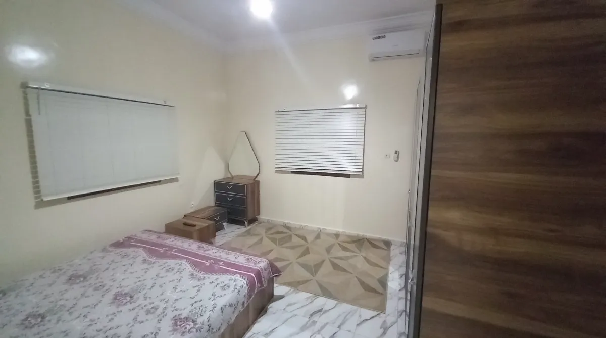 صورة الاستوديو الصغير 3