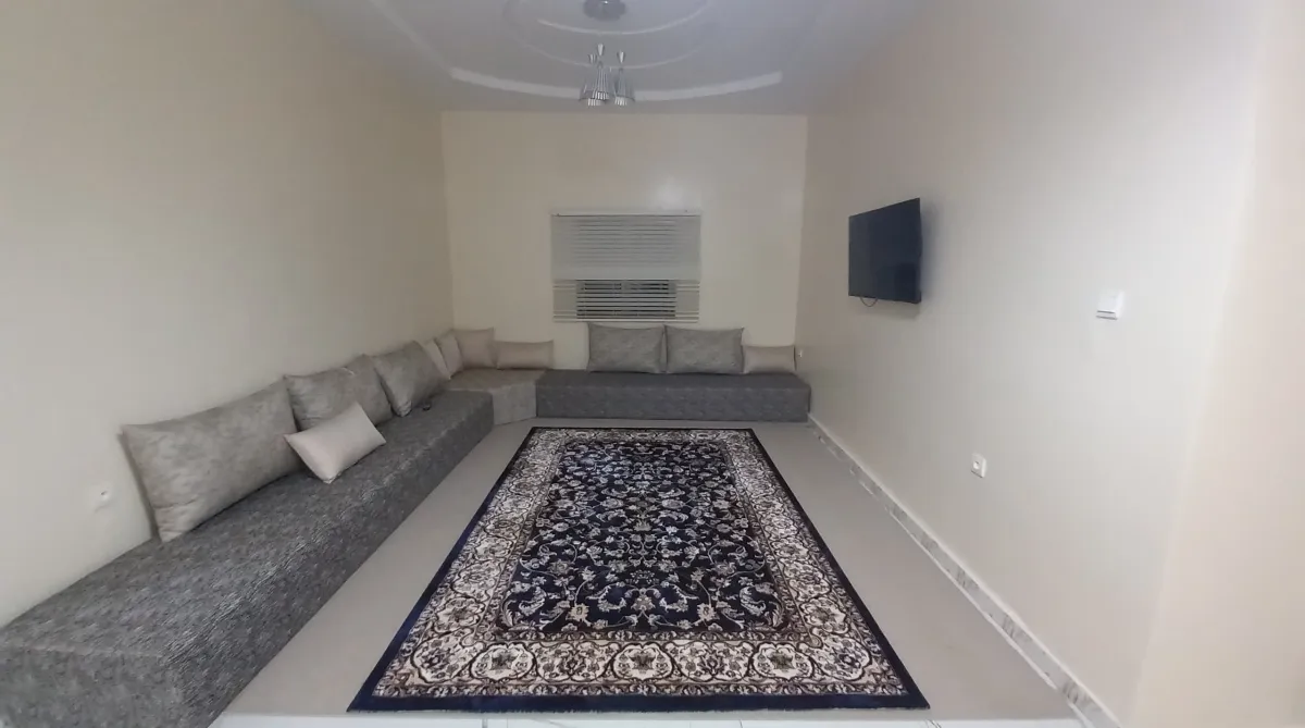 صورة الاستوديو الصغير 1