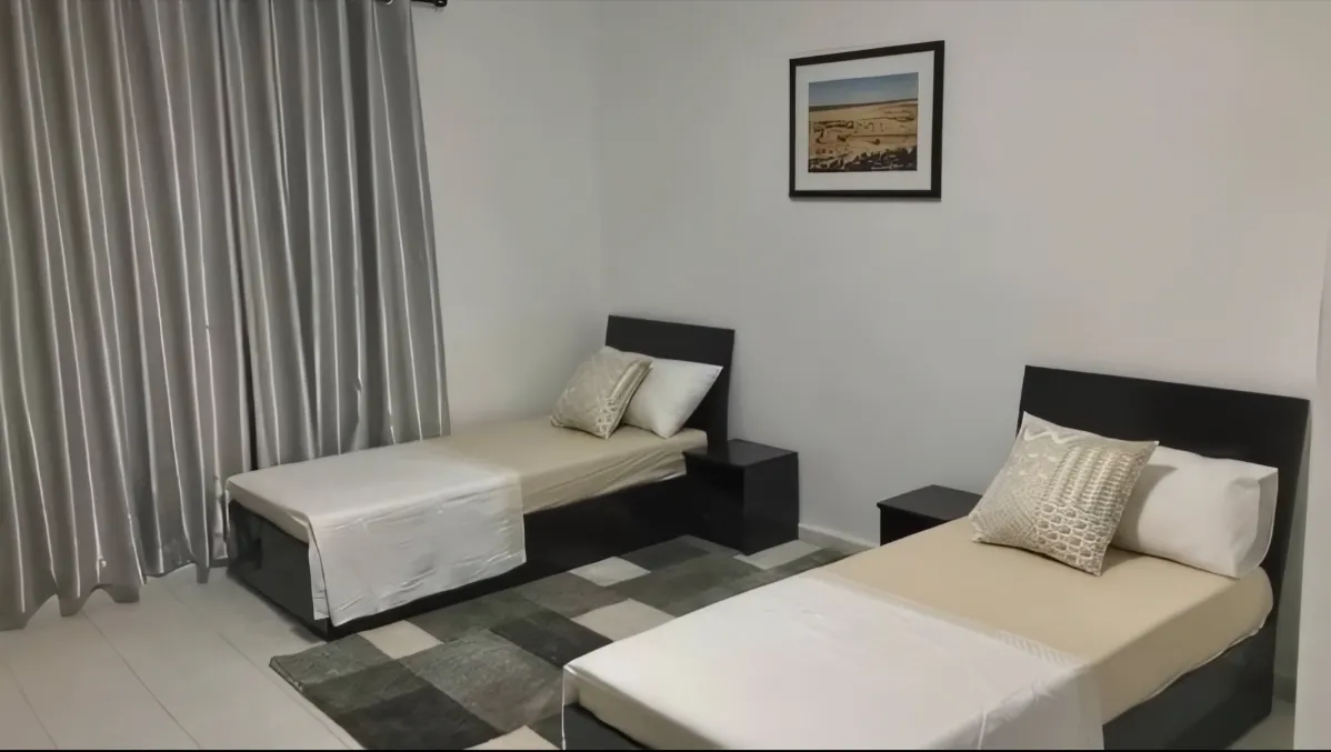 غرفة الفندق 13